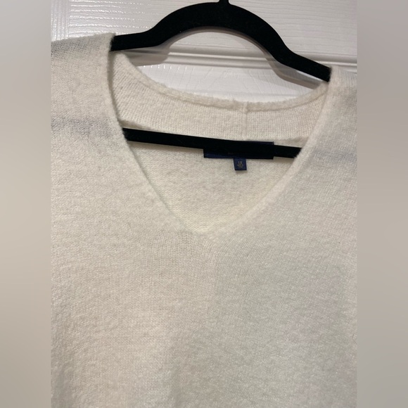 NWOT Rachel Roy Cream Fuzzy V Neck Long Sleeve Pullover Sweater Size 1X - Picture 2 of 11